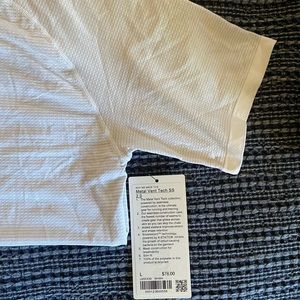Lululemon Vent Tech ShortSleeve